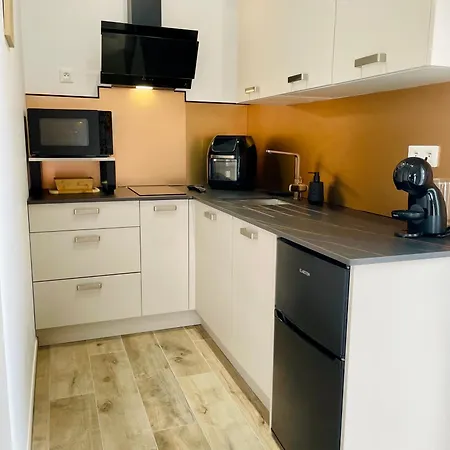 Le Jardin D'opporak Apartman Souraïde