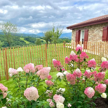 Le Jardin D'opporak - Jardin Prive Avec Vue Montagne Διαμέρισμα Souraïde