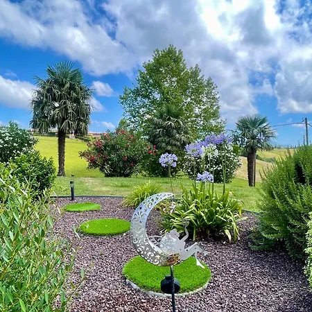 Le Jardin D'opporak - Jardin Prive Avec Vue Montagne Souraïde